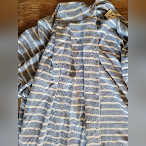 By Tavi Cardigan - Picture 2 of 4